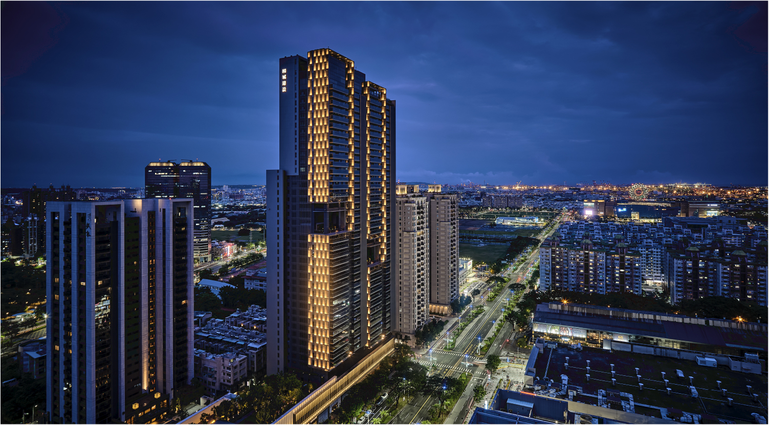 地表上最懂燈光的TFB
讓定潮成為溫暖城市的心燈